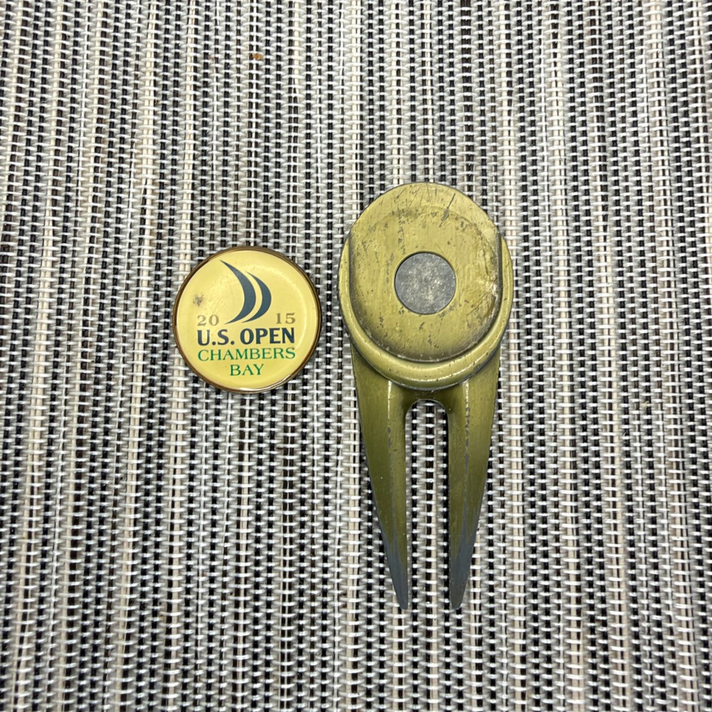 2015 US Open Chambers Bay Magnetic Golf Divot Repair Tool Ball Marker Brass Tone